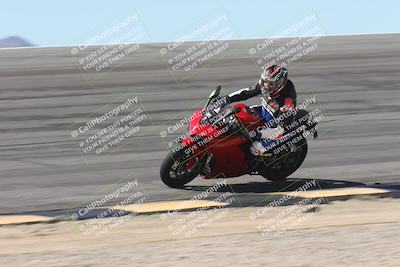 media/Oct-13-2025-Moto Forza (Mon) [[a66d839500]]/3-B Group/Session 2 (Bowl)/